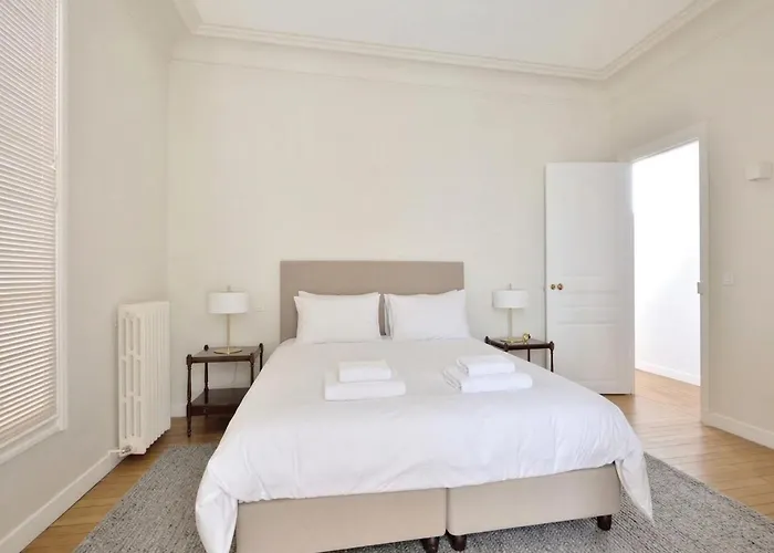 Lejlighed 3br Berri Champs Elysees Paris