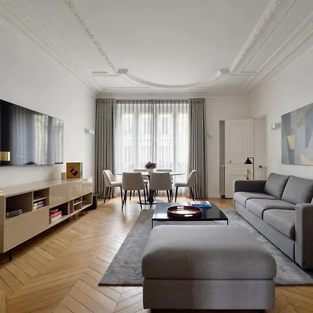 3br Berri Champs Elysees Paris
